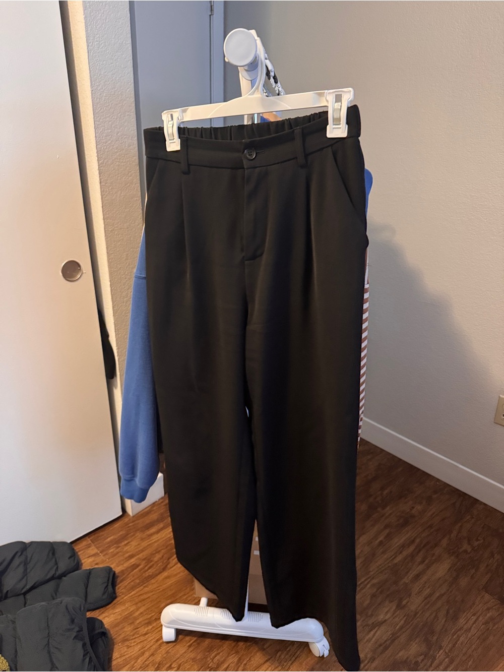 Amazon Women's Black Tailored Wide-Leg Trousers